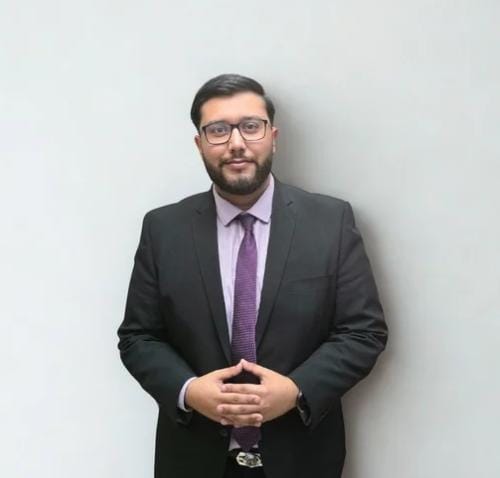 Eshaan Akthar Eshaan Akthar